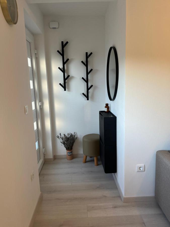 Apartment A & N With Free Private Parking Pula Eksteriør billede